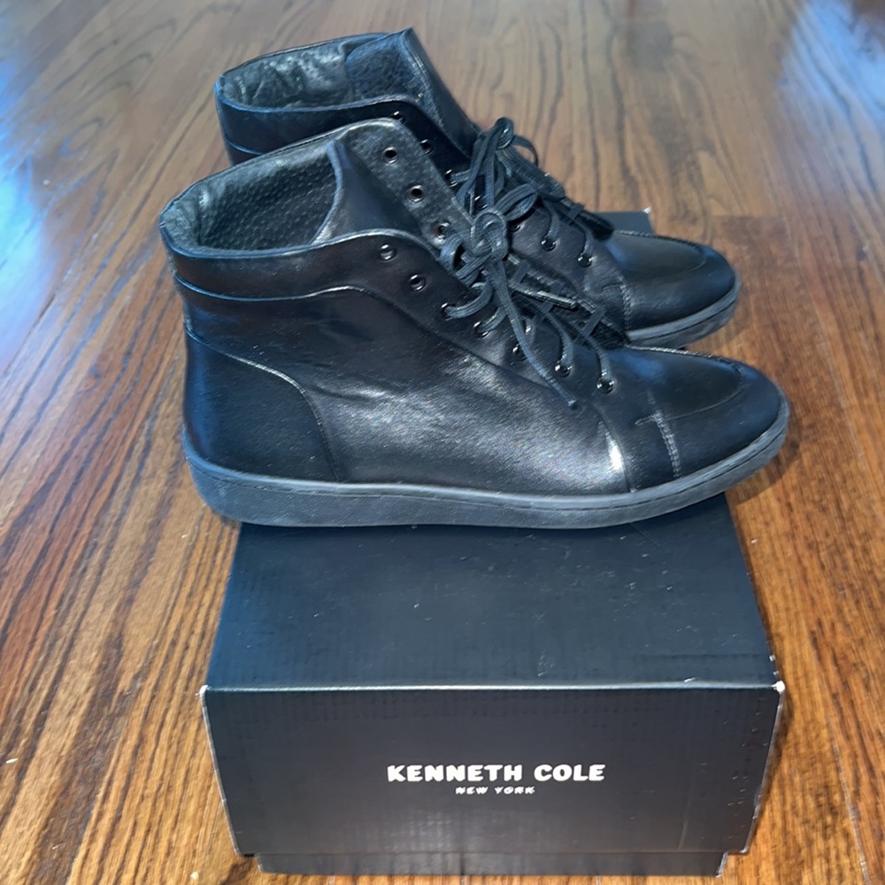 Kenneth Cole Leather Sneakers (EUC)